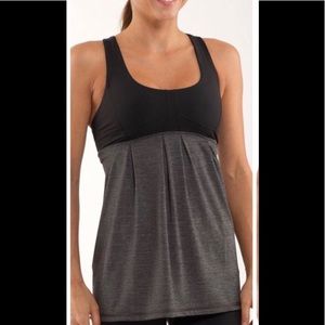 Lululemon Elevate  tank top Cinch hem , size 6